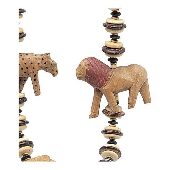 African Vintage Tribal BOHO Wood Animal Beaded Necklace Lion Elephant Cheetah - Picture 3 of 5